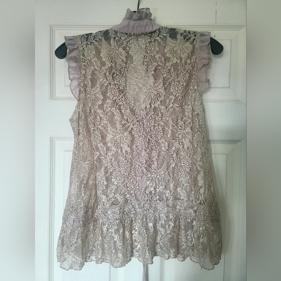 Costa Blanca fine lace blouse - Picture 4 of 4